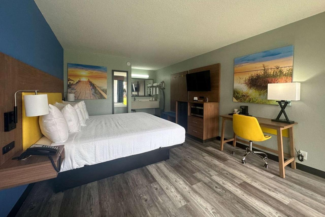 Days Inn & Suites By Wyndham Jennings Екстериор снимка